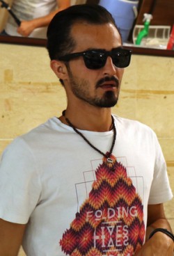 حسین قلی‌پور